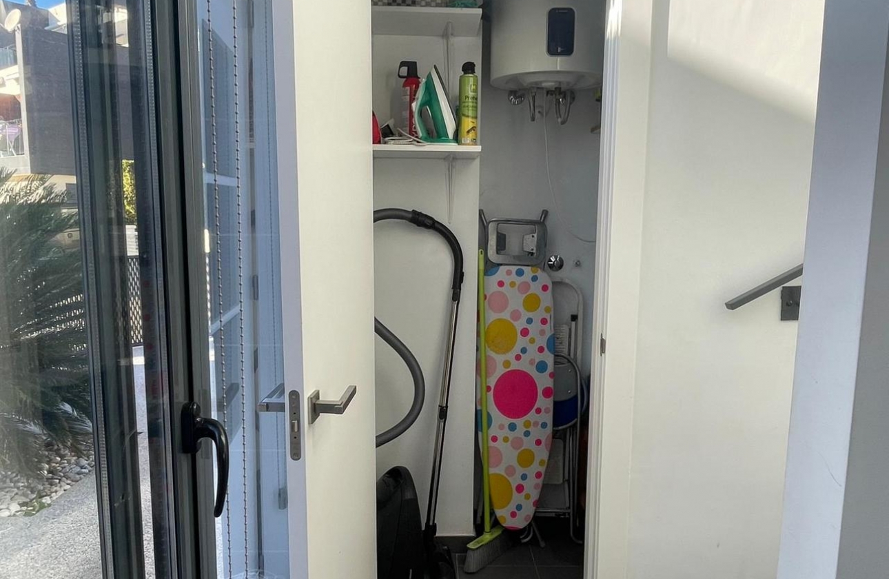 Rynek wtórny - Villa - Orihuela Costa - Villamartín