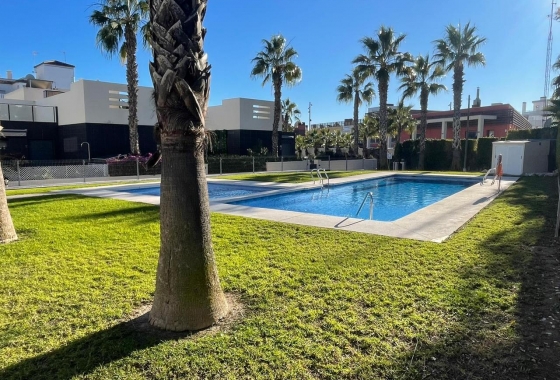 Rynek wtórny - Villa - Orihuela Costa - Villamartín