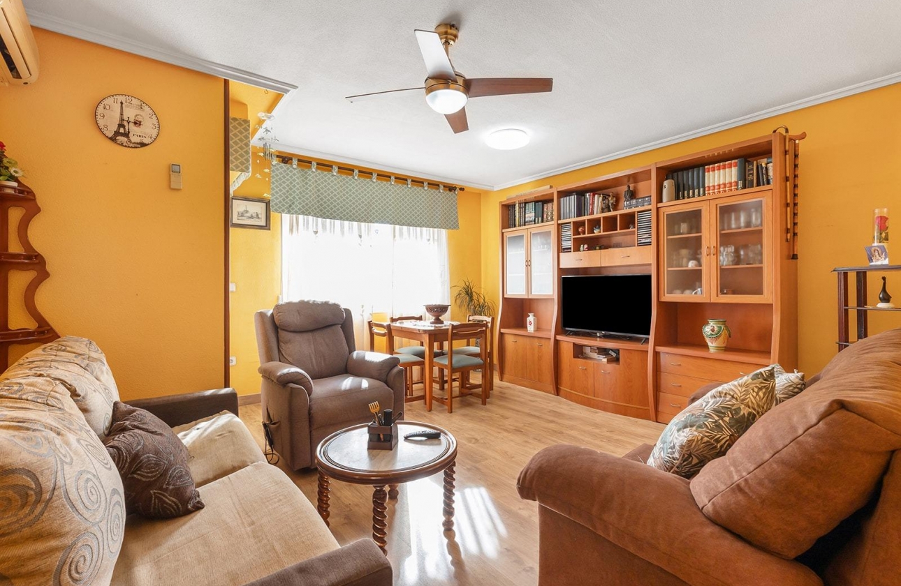 Reventa - Apartment - Torrevieja - Estacion de autobuses