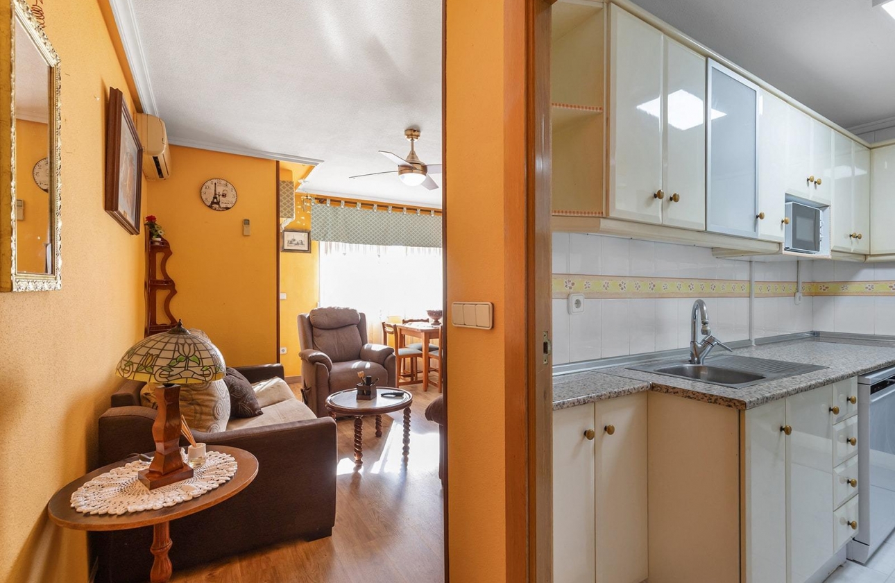 Reventa - Apartment - Torrevieja - Estacion de autobuses