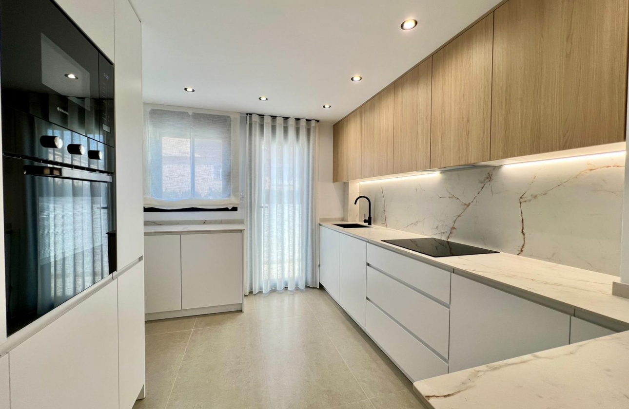 New Build - Townhouse - Benferri