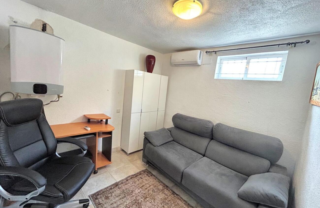 Rynek wtórny - Szeregowiec - Orihuela Costa - Costa Blanca