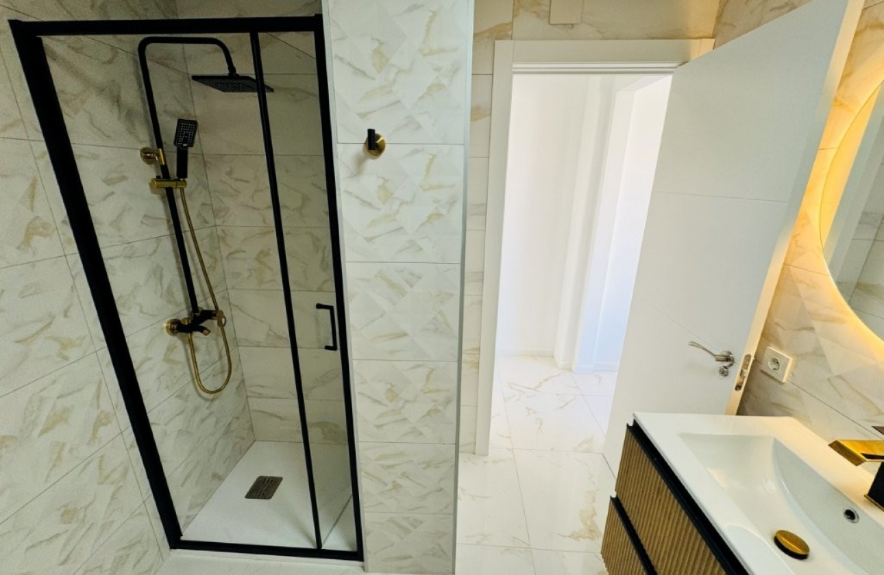 Rynek wtórny - Apartament - Torrevieja - La Mata