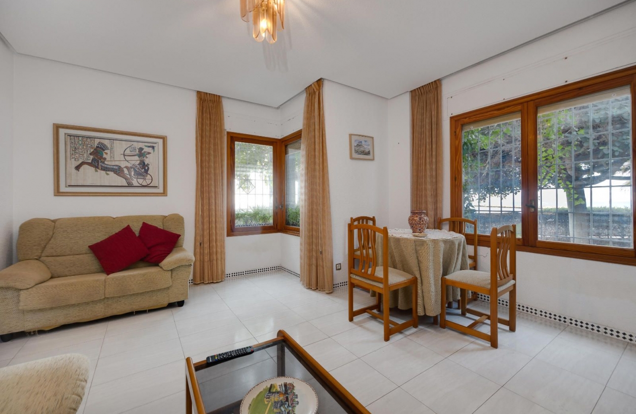 Reventa - Villa - Santa Pola