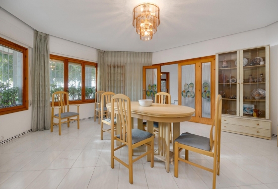 Reventa - Villa - Santa Pola