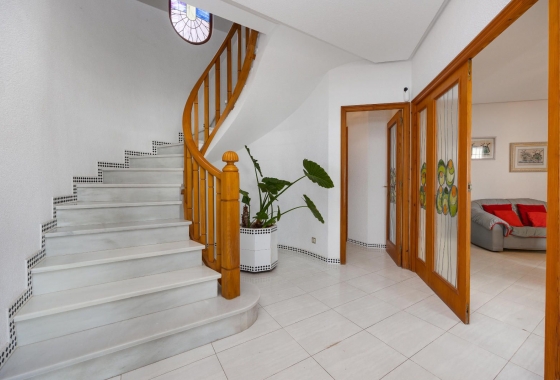 Reventa - Villa - Santa Pola