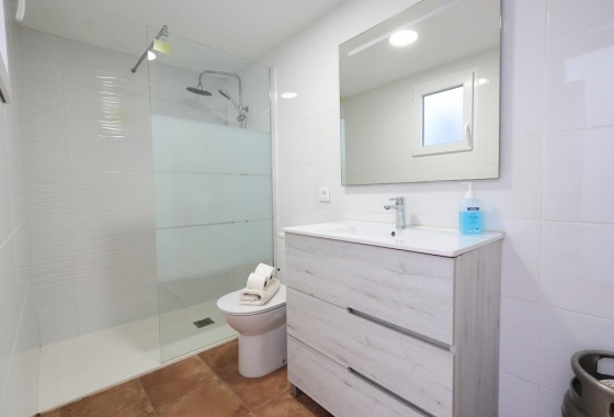 Resale - Bungalow - Orihuela Costa - Campoamor