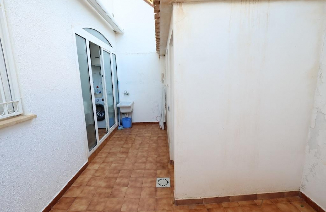 Resale - Bungalow - Orihuela Costa - Campoamor