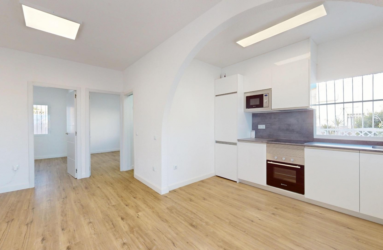 Resale - Bungalow - San Miguel de Salinas - BLUE LAGOON