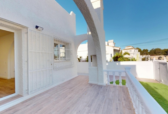 Resale - Bungalow - San Miguel de Salinas - BLUE LAGOON