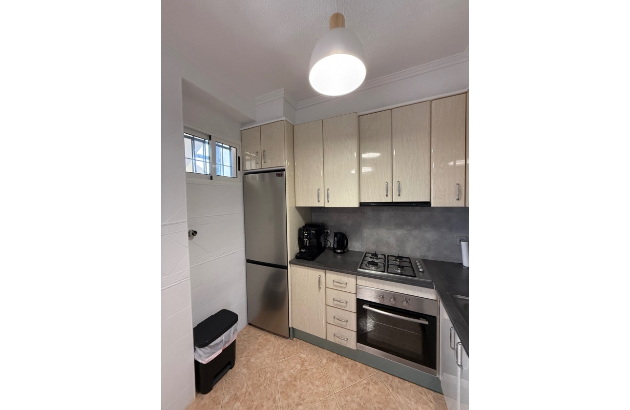 Resale - Apartment - Torrevieja - La Mata