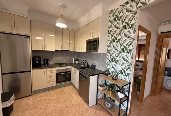 Resale - Apartment - Torrevieja - La Mata