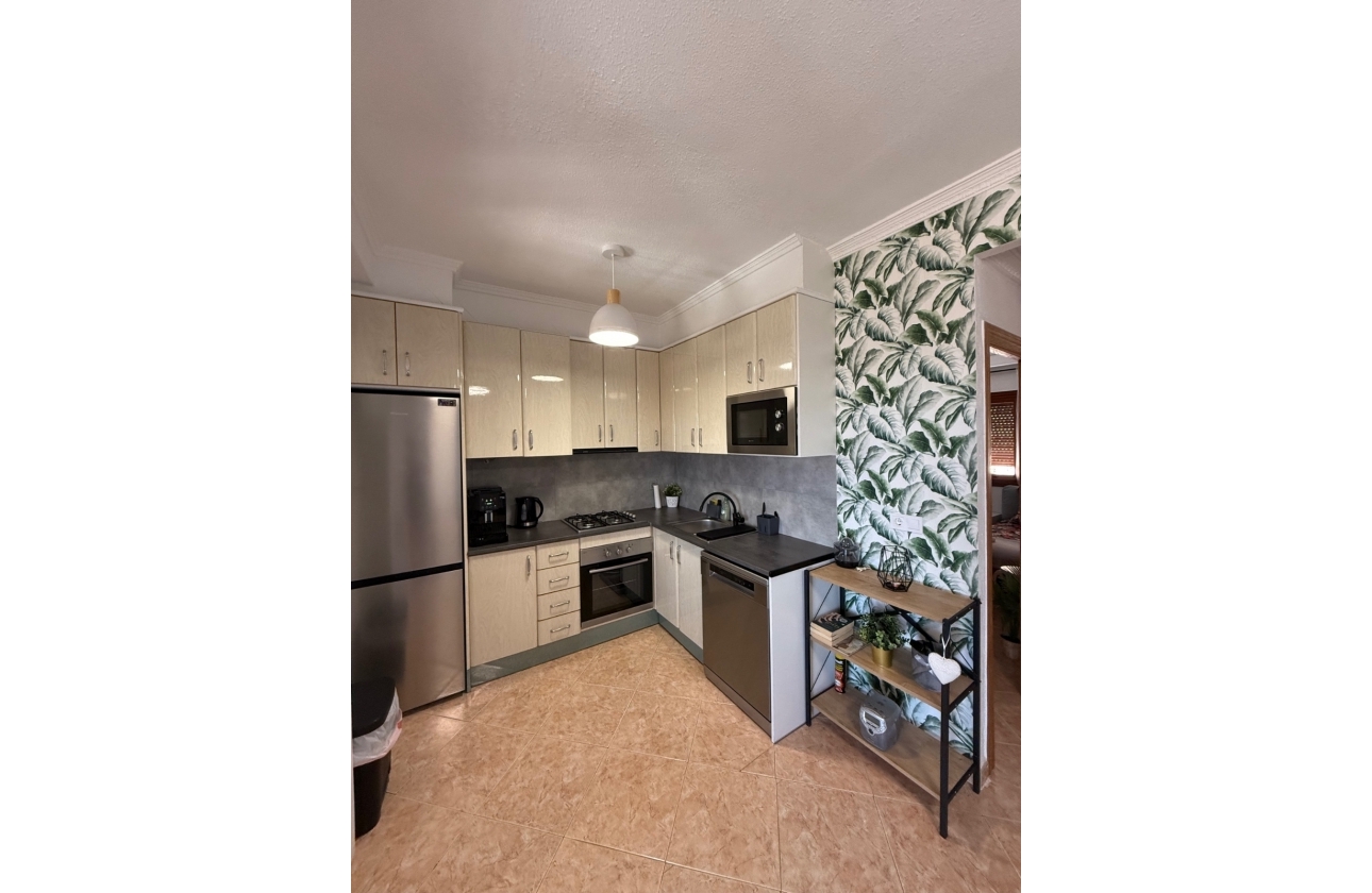 Resale - Apartment - Torrevieja - La Mata