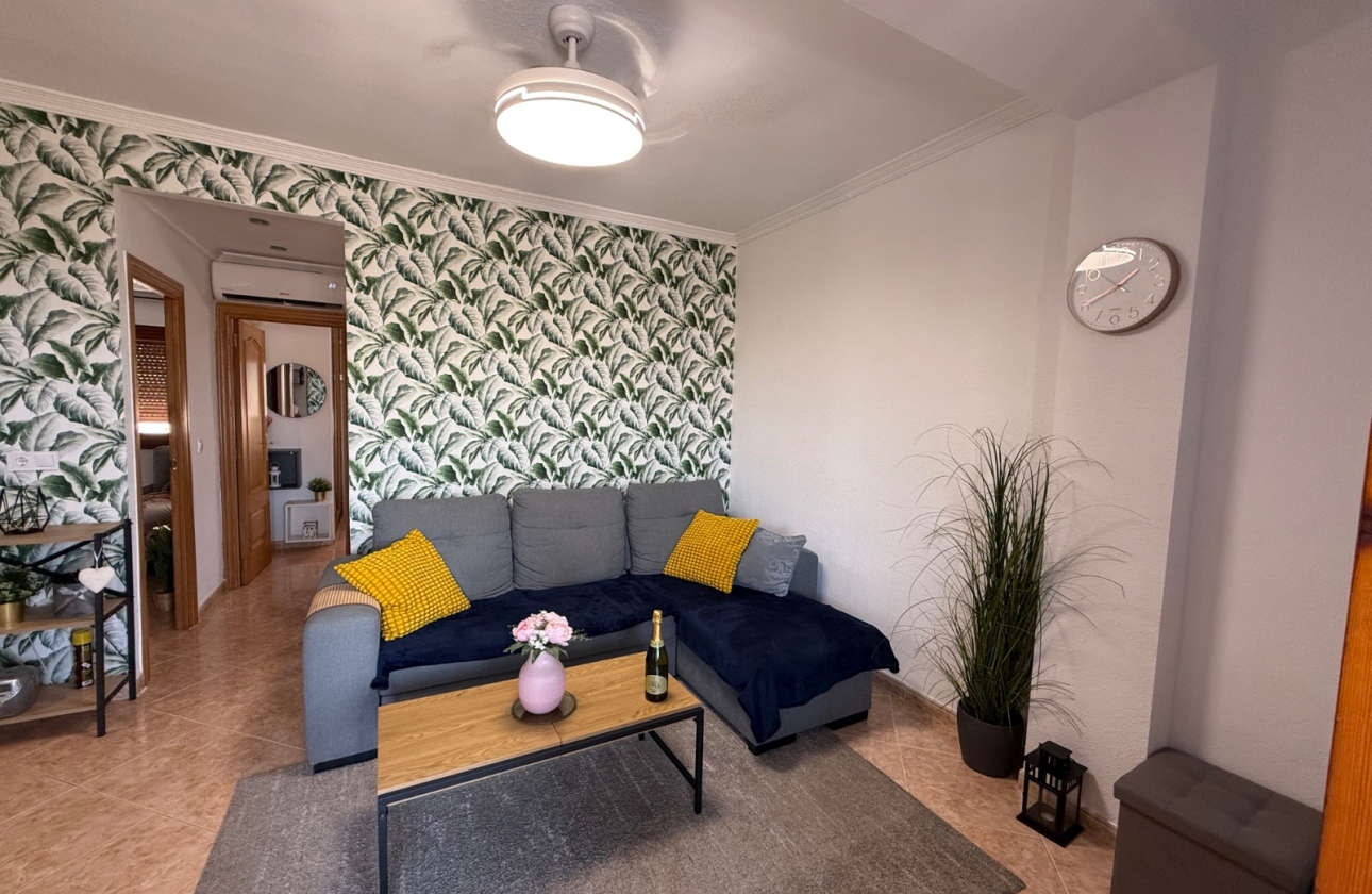 Resale - Apartment - Torrevieja - La Mata