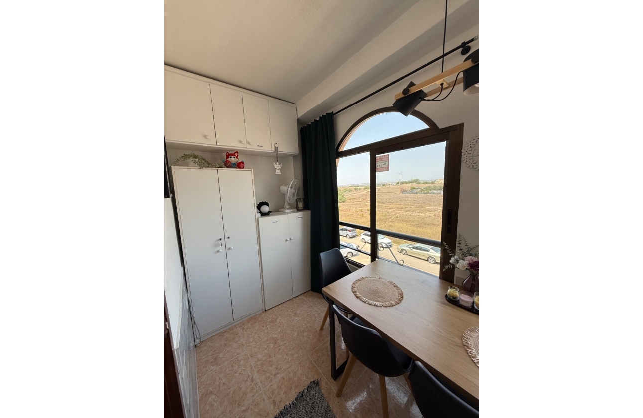 Resale - Apartment - Torrevieja - La Mata