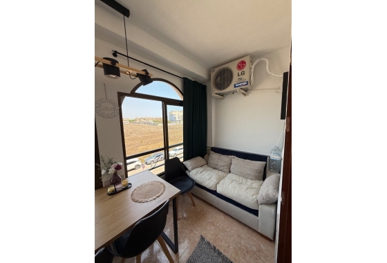 Resale - Apartment - Torrevieja - La Mata