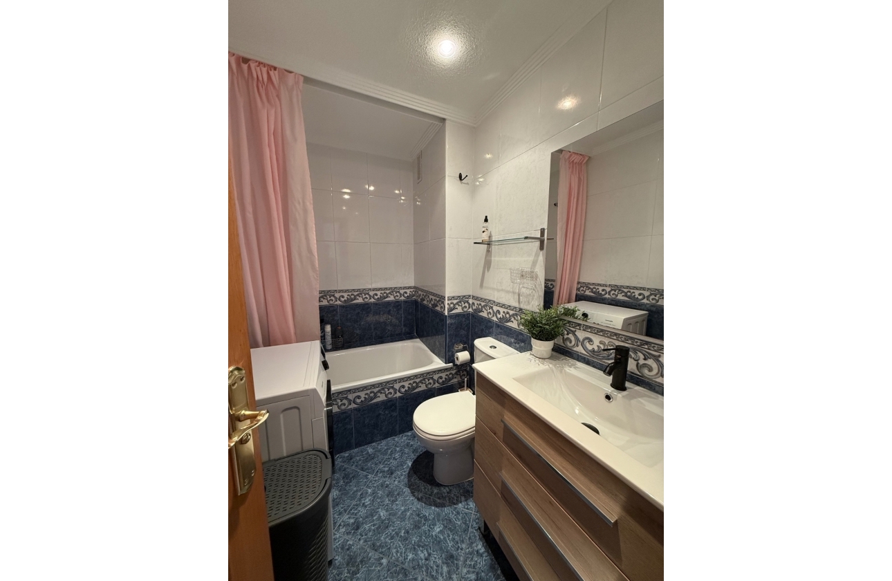 Resale - Apartment - Torrevieja - La Mata