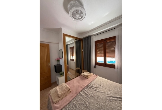 Resale - Apartment - Torrevieja - La Mata