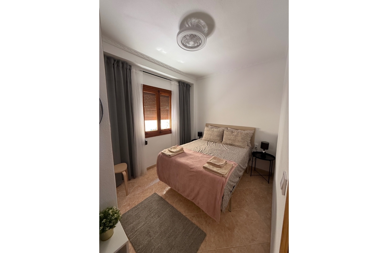 Resale - Apartment - Torrevieja - La Mata