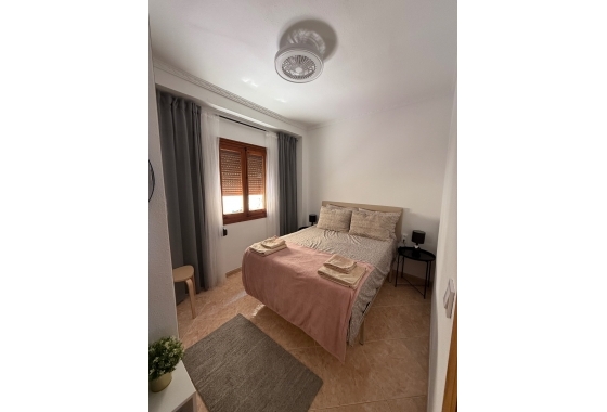 Resale - Apartment - Torrevieja - La Mata