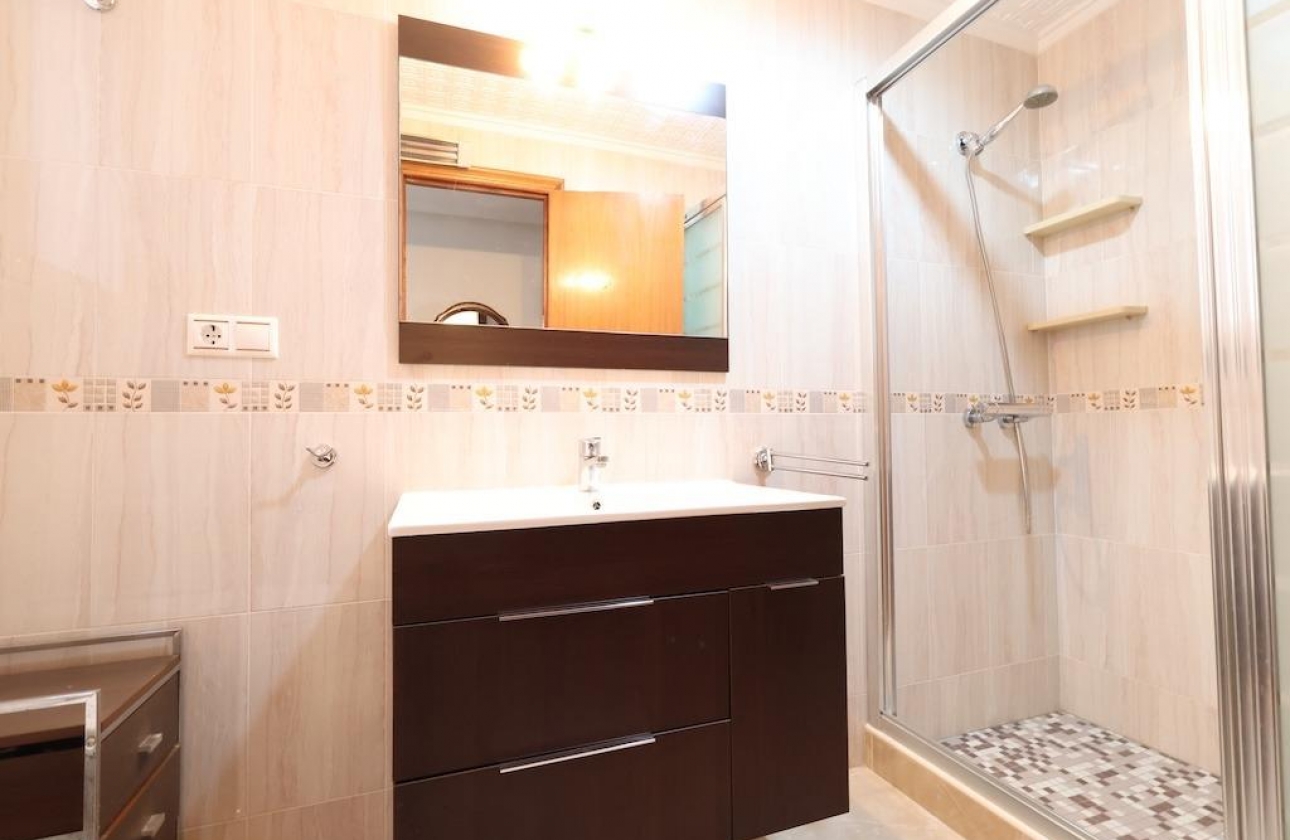 Resale - Apartment - Torrevieja - Playa del Cura