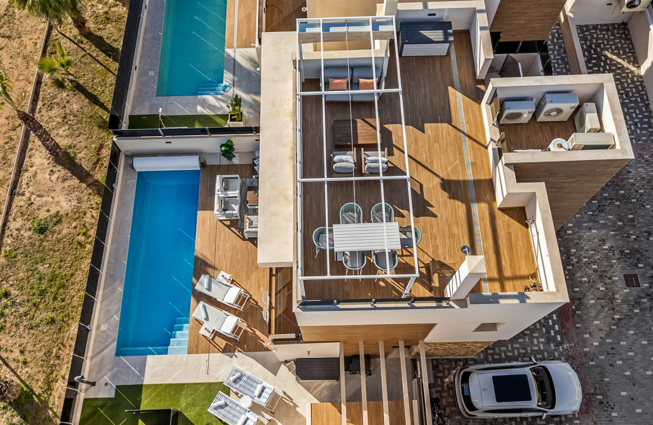 Rynek wtórny - Villa - Orihuela Costa - Lomas de Cabo Roig