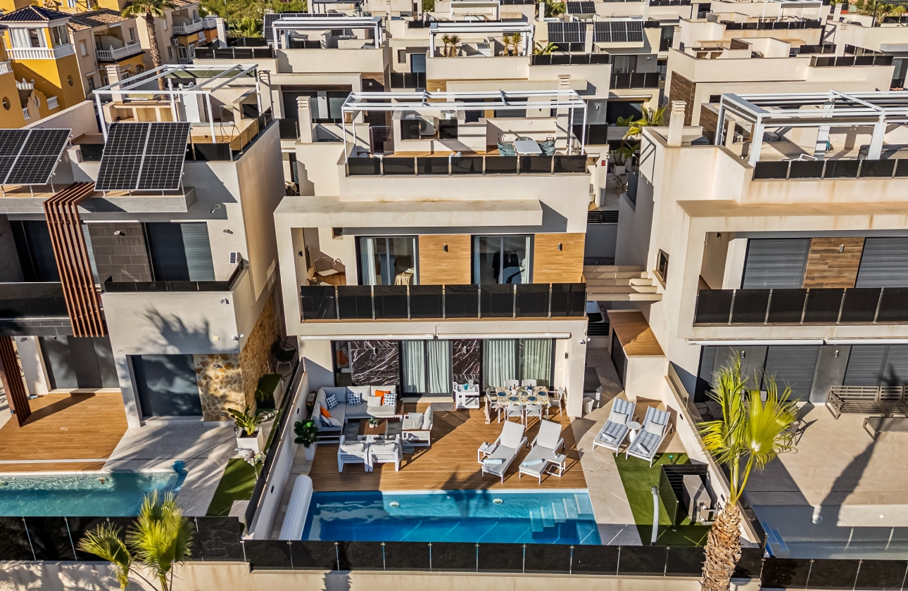 Rynek wtórny - Villa - Orihuela Costa - Lomas de Cabo Roig