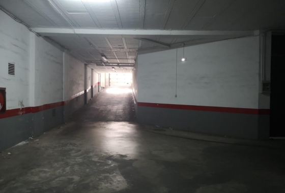 Rynek wtórny - Garaż - Torrevieja - Estacion de autobuses