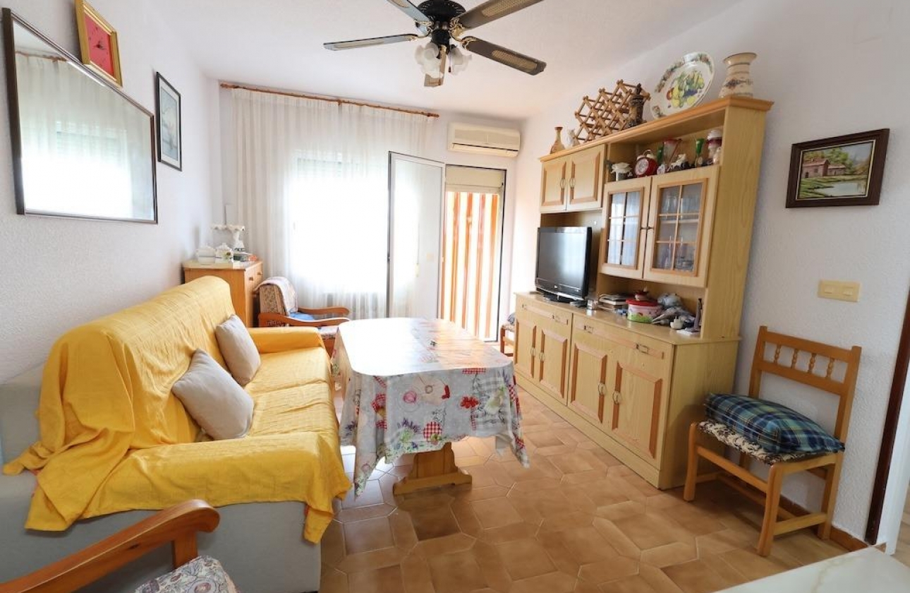 Resale - Apartment - Orihuela Costa - La Regia