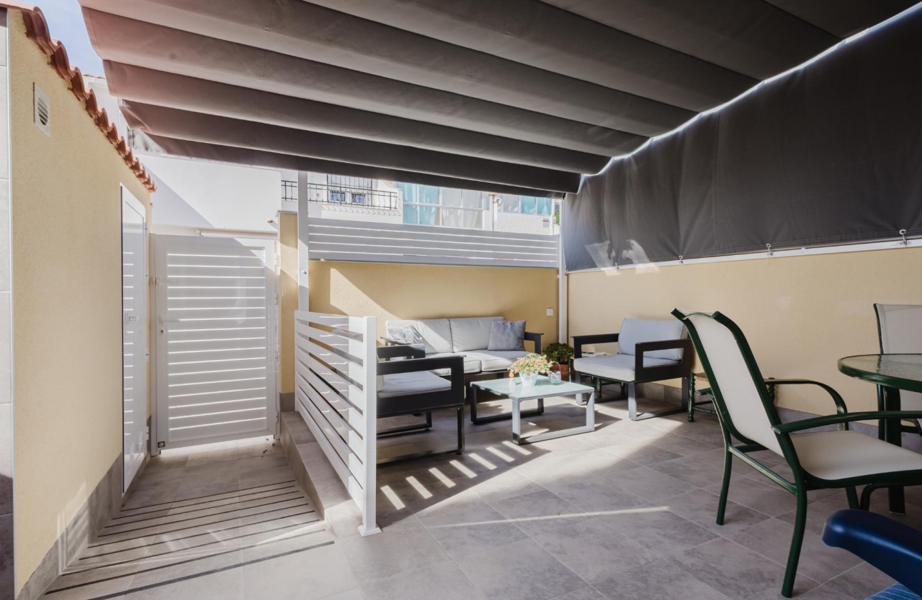 Rynek wtórny - Bungalow - Torrevieja - Playa De Los Naufragos