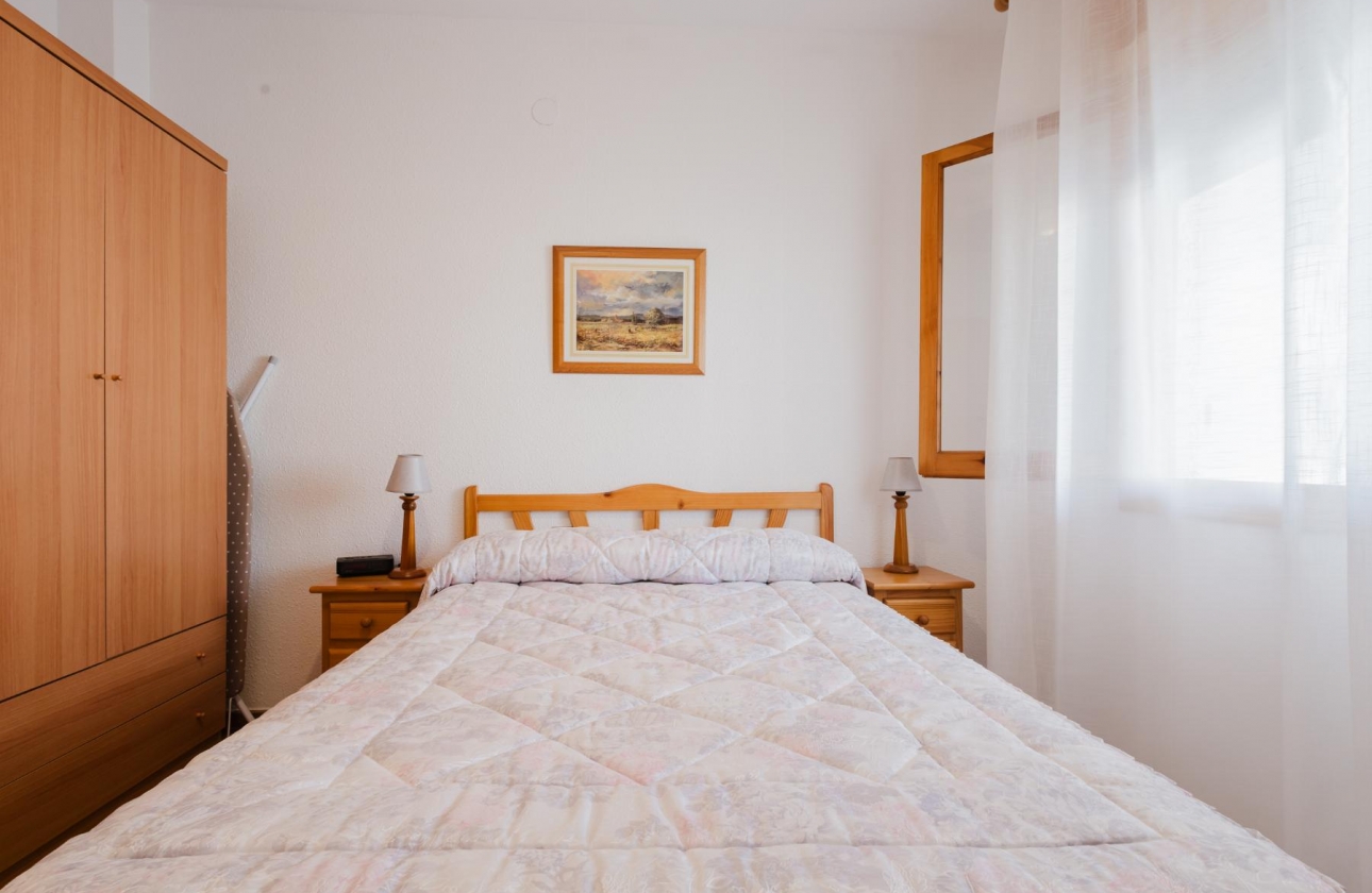 Rynek wtórny - Bungalow - Torrevieja - Playa De Los Naufragos