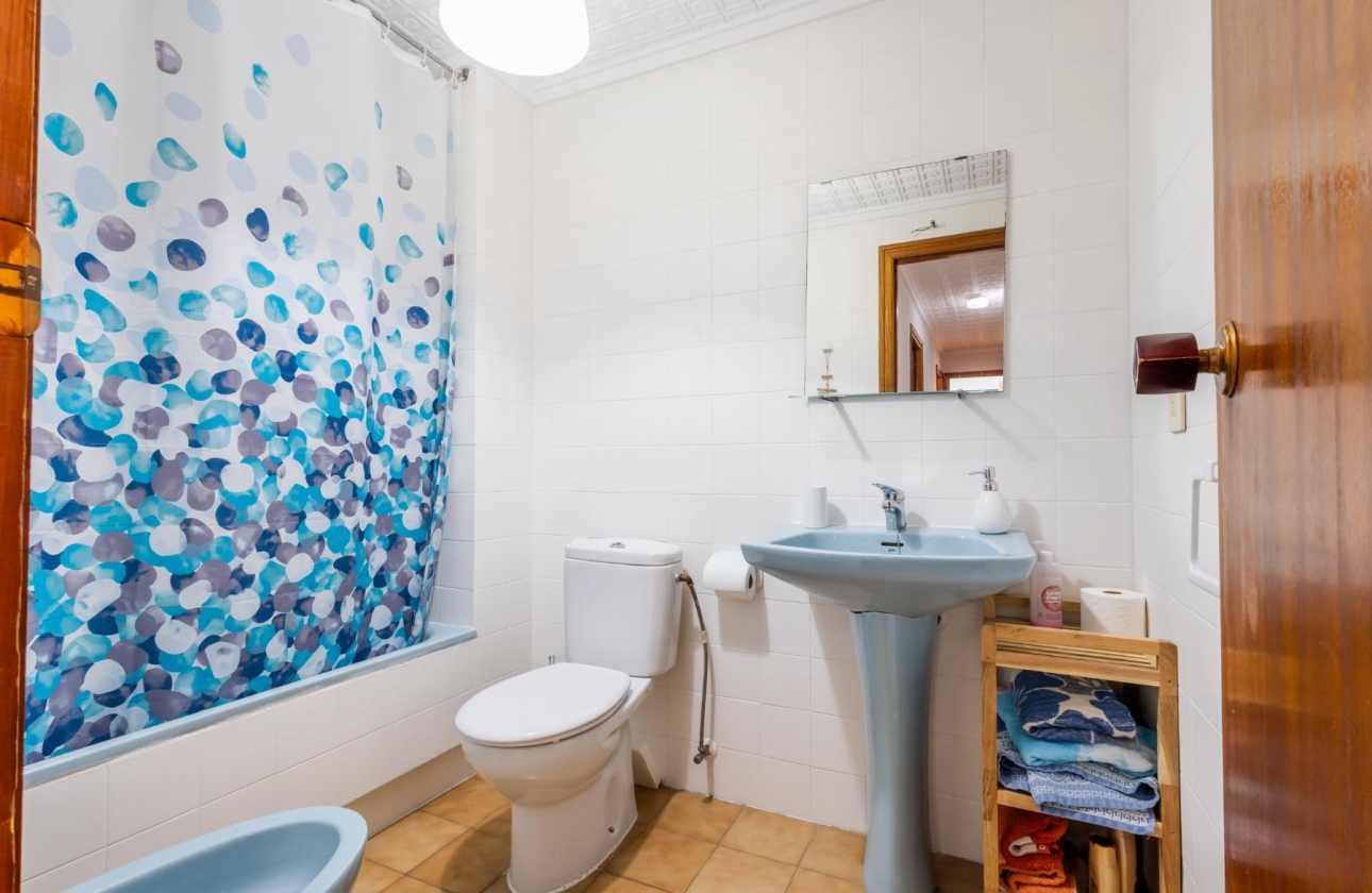 Rynek wtórny - Apartament - Torrevieja - Playa De Los Naufragos