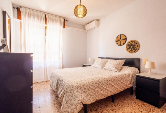 Rynek wtórny - Apartament - Torrevieja - Playa De Los Naufragos