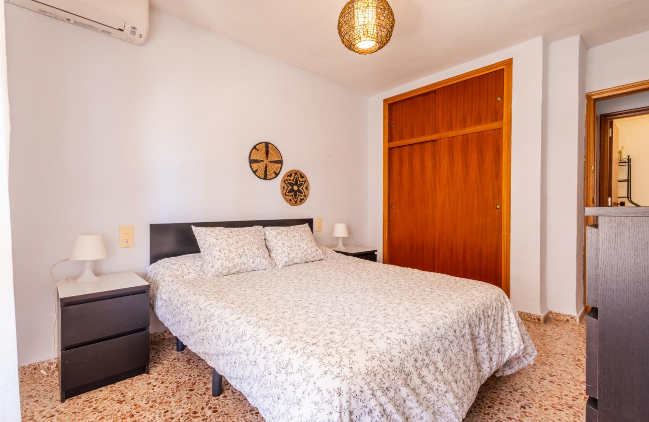 Rynek wtórny - Apartament - Torrevieja - Playa De Los Naufragos