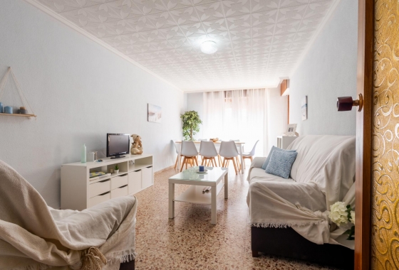 Rynek wtórny - Apartament - Torrevieja - Playa De Los Naufragos