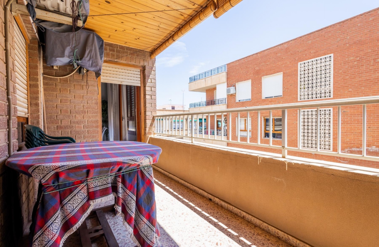 Rynek wtórny - Apartament - Torrevieja - Playa De Los Naufragos