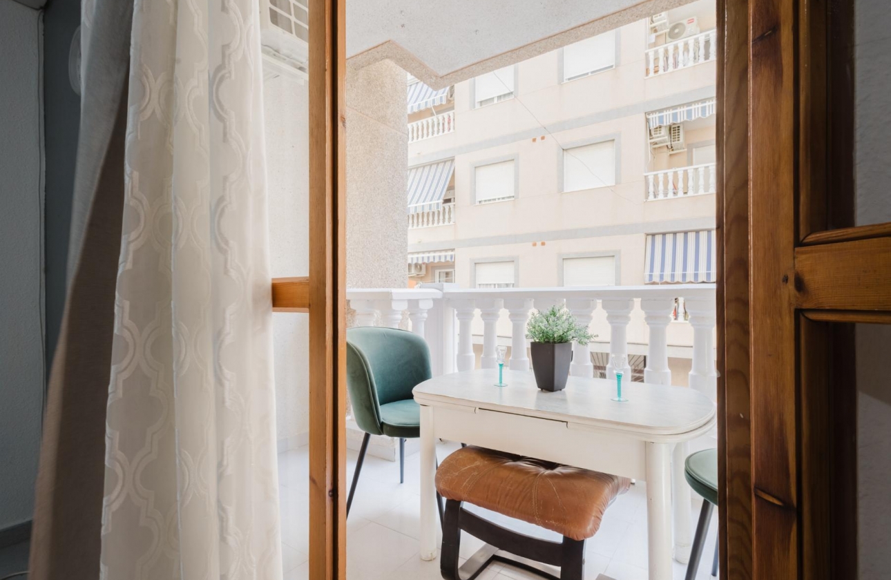 Rynek wtórny - Apartament - Torrevieja - Acequion