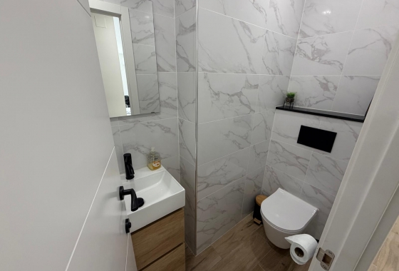 Rynek wtórny - Apartament - Torrevieja - Acequion