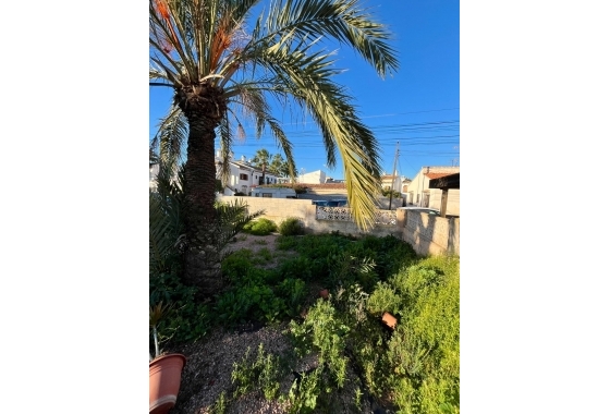 Resale - Villa - Torrevieja - Aguas Nuevas