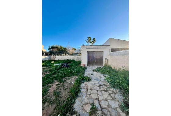 Resale - Villa - Torrevieja - Aguas Nuevas