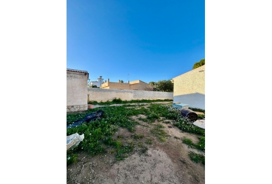 Resale - Villa - Torrevieja - Aguas Nuevas