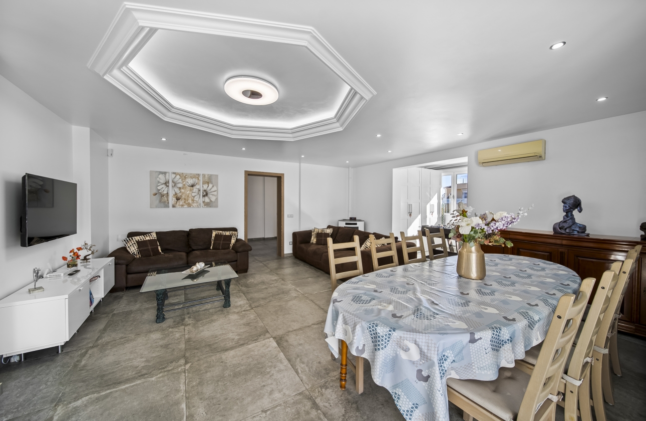 Resale - Villa - Orihuela Costa - La Zenia