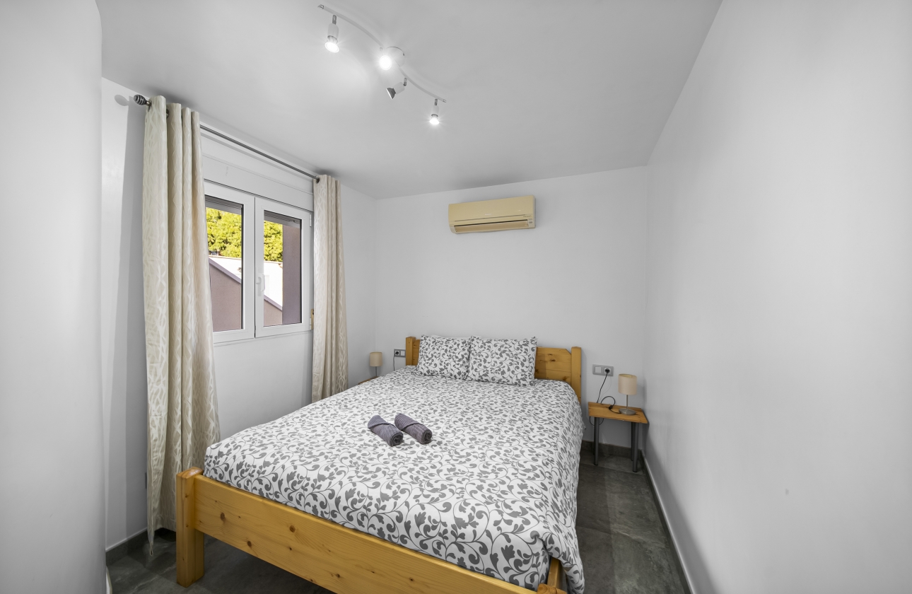 Resale - Villa - Orihuela Costa - La Zenia