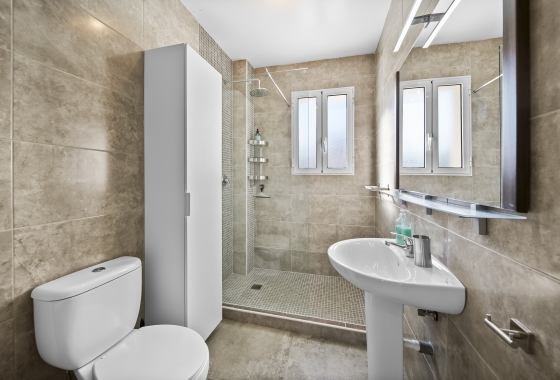 Resale - Villa - Orihuela Costa - La Zenia