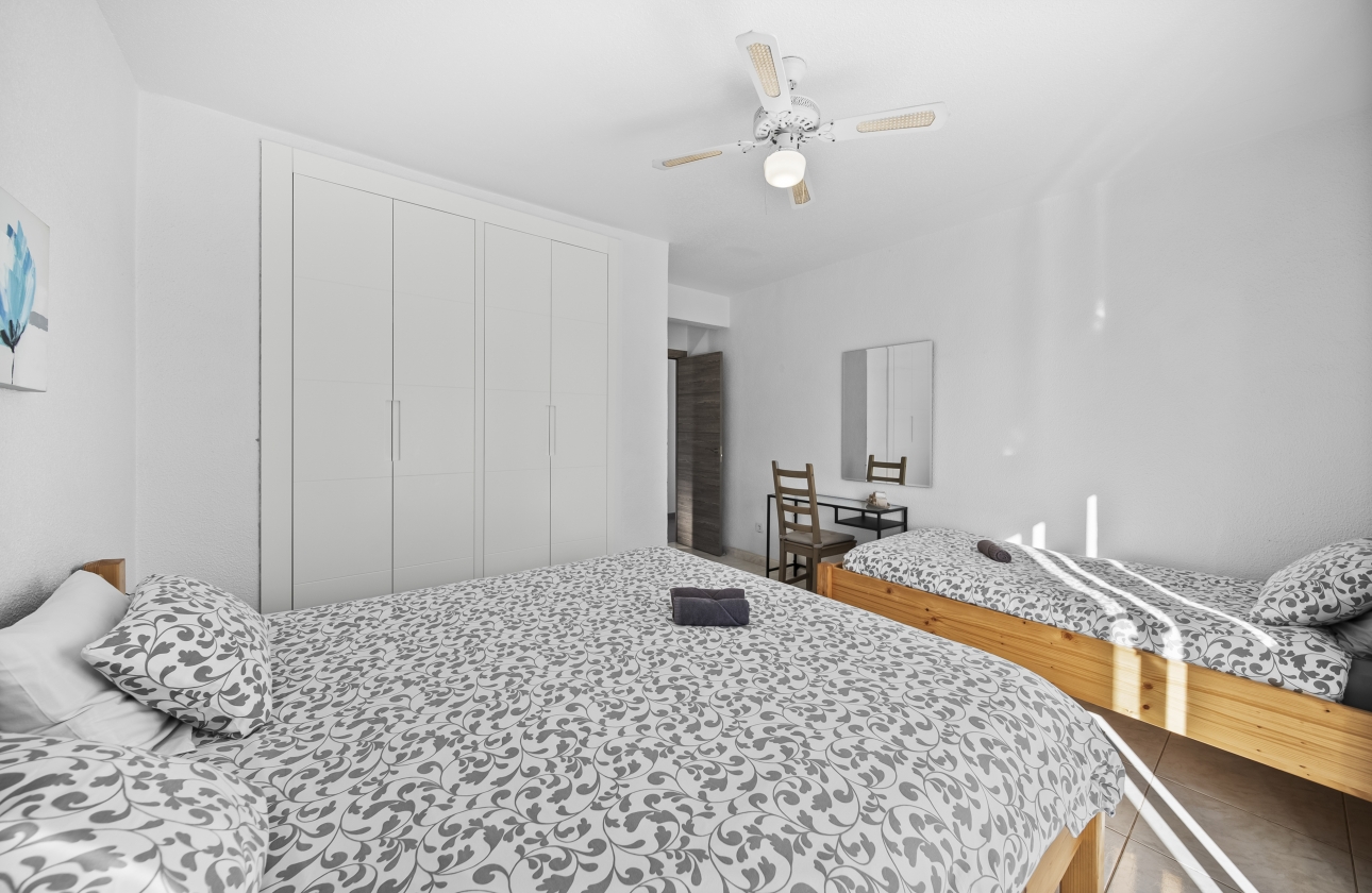 Resale - Villa - Orihuela Costa - La Zenia