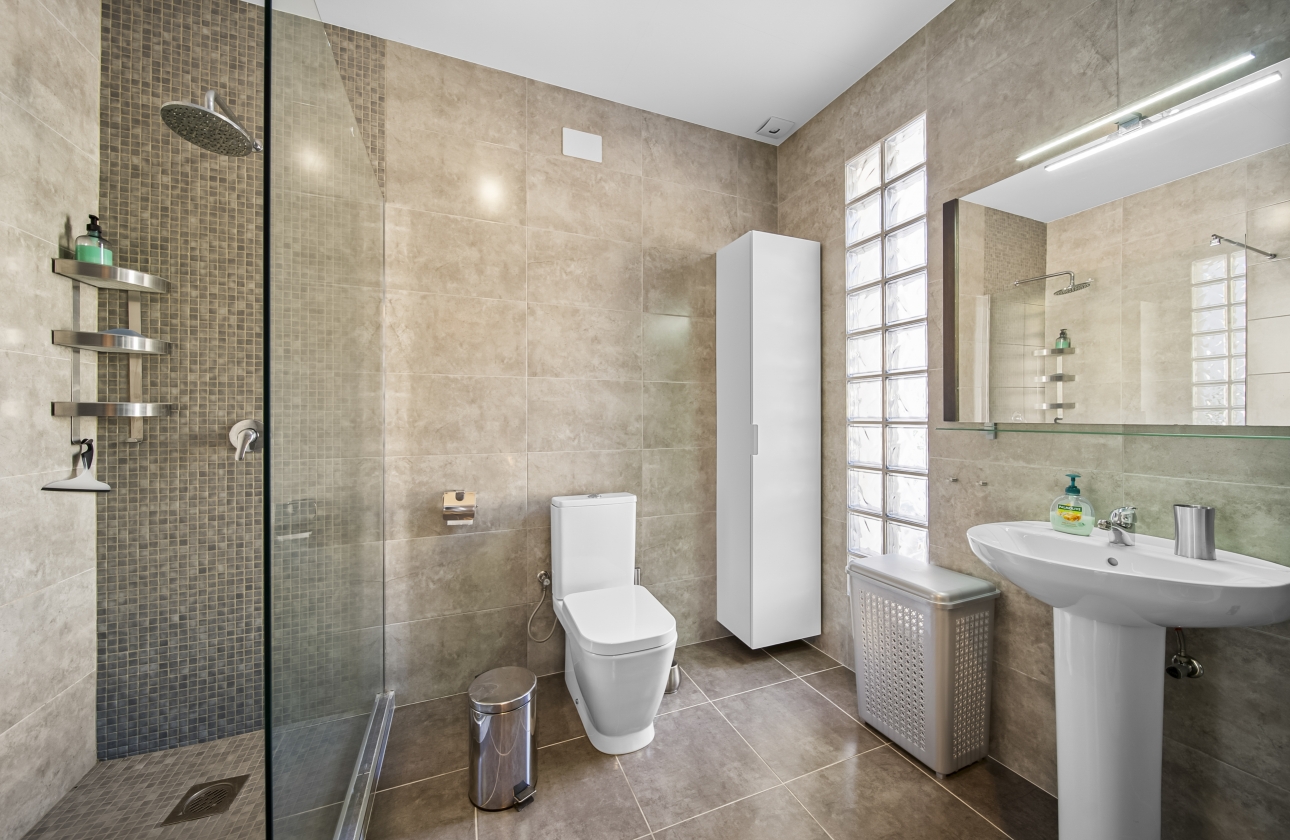 Resale - Villa - Orihuela Costa - La Zenia