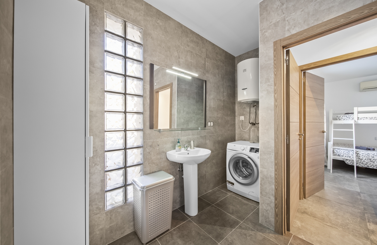 Resale - Villa - Orihuela Costa - La Zenia