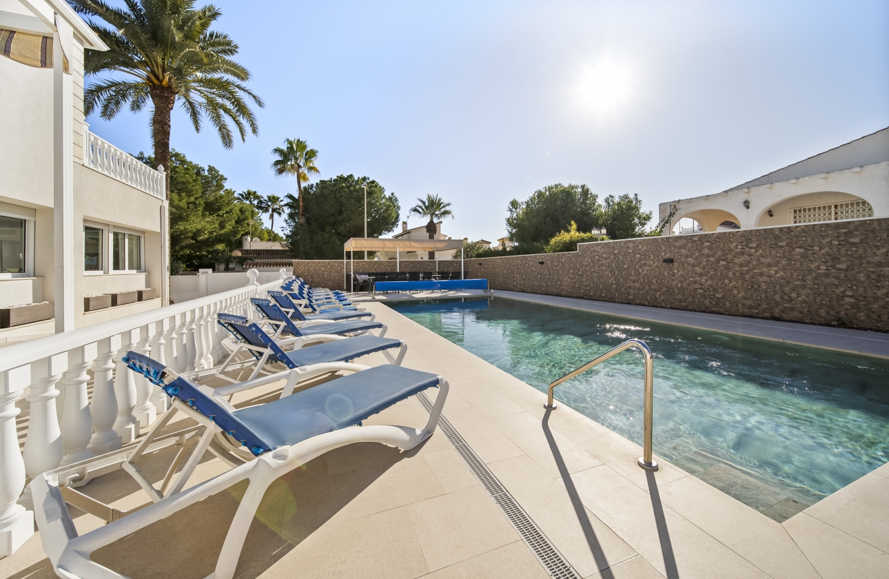 Resale - Villa - Orihuela Costa - La Zenia