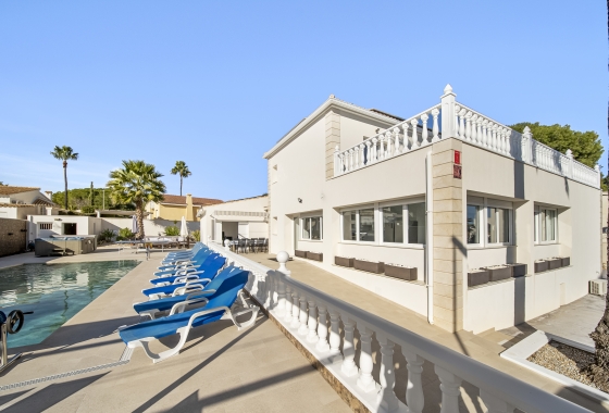 Resale - Villa - Orihuela Costa - La Zenia