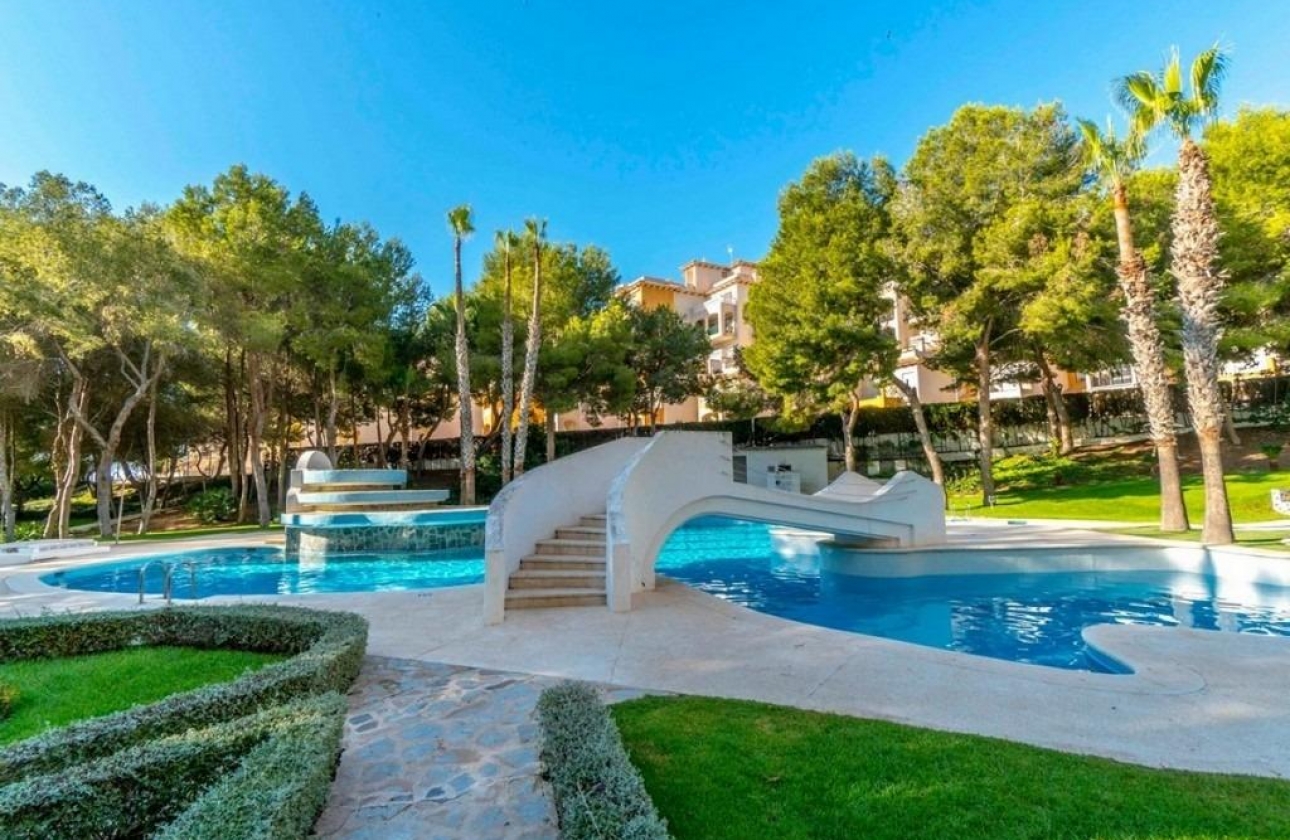 Resale - Apartment - Orihuela Costa - Altos de Campoamor